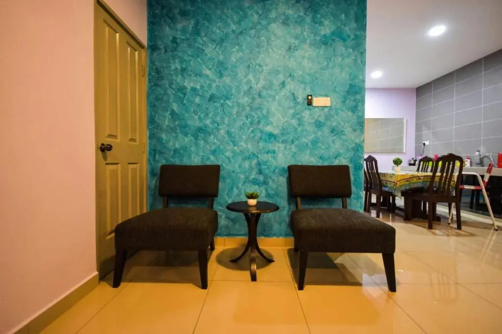 275 Sitiawan Homestay
