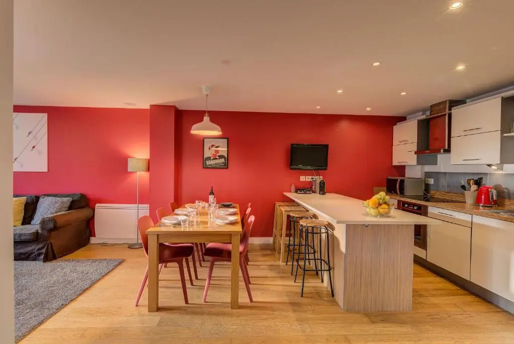 BIOLAY 2 - Alpes Travel - Central Chamonix - Sleeps 6