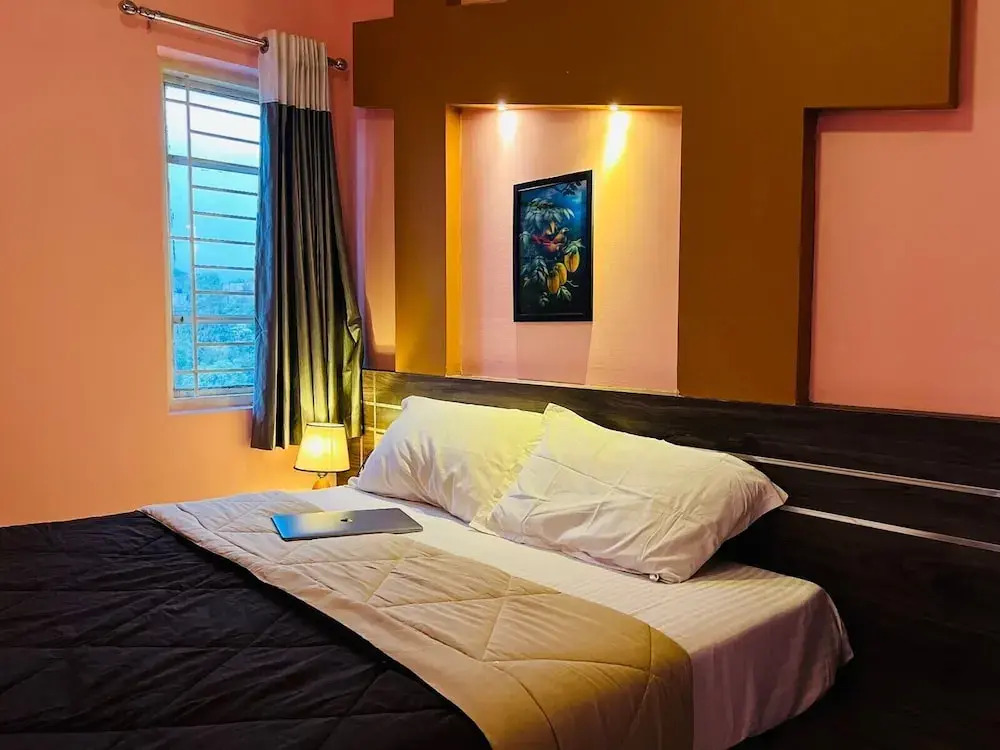 Aikkara Cottages