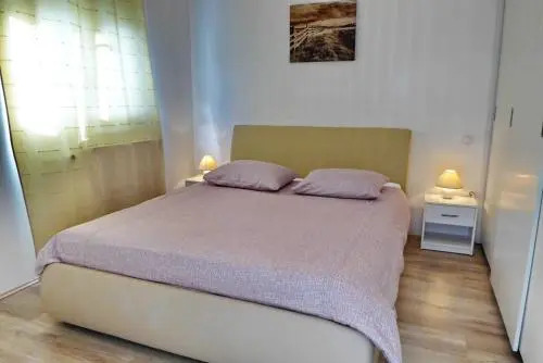 Apartments Curicta 1