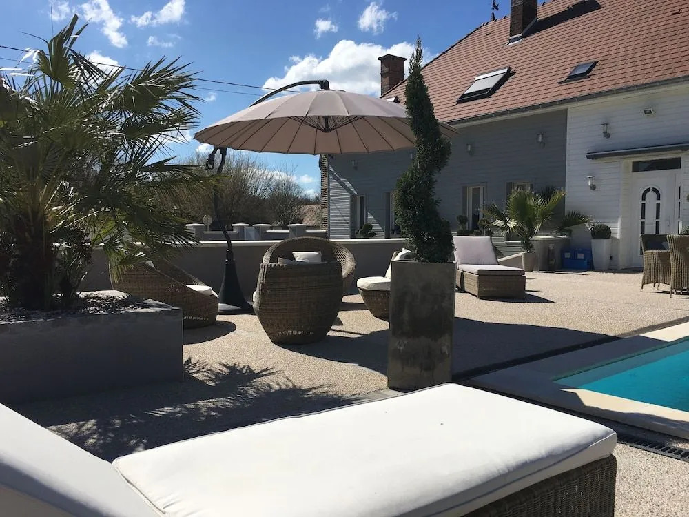 Villa de la Croix - Maison dhôtes à 4 minutes de lA26 avec parking