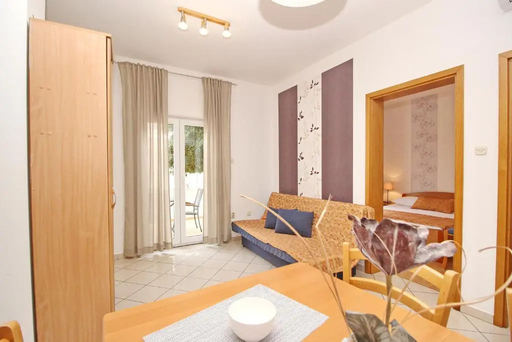 Apartments Limun Zarok