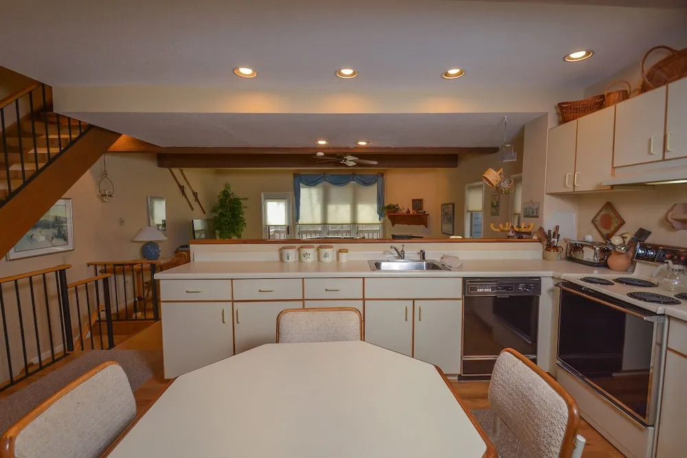 Villages of the Wisp Lakeview Court 2 Bedroom Townhome #39
