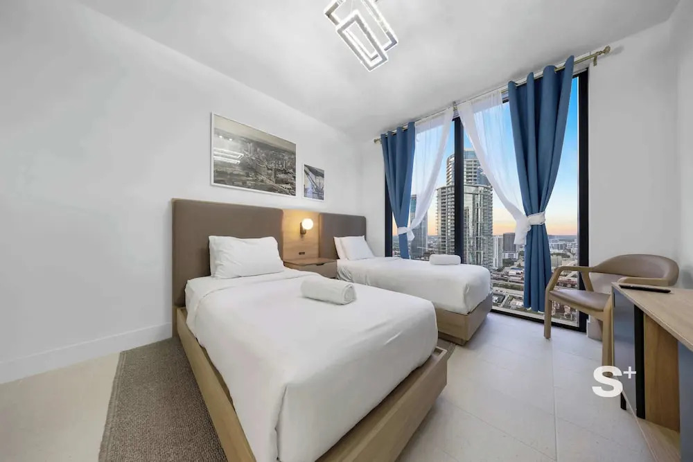 Chic 2BD Downtown Condo with Water Views