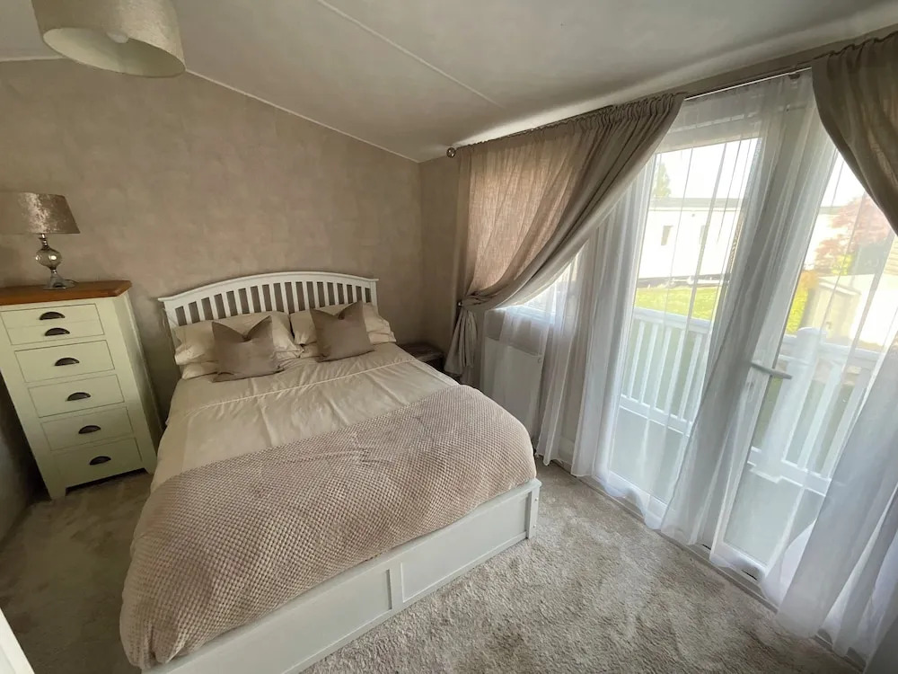 Seaview Caravan 2 Bedroom Sleeps 6 -wifi -smart Tv