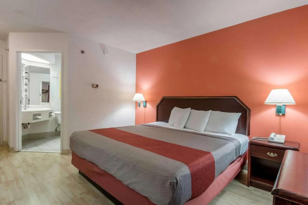 Scottish Inns & Suites - North Hershey