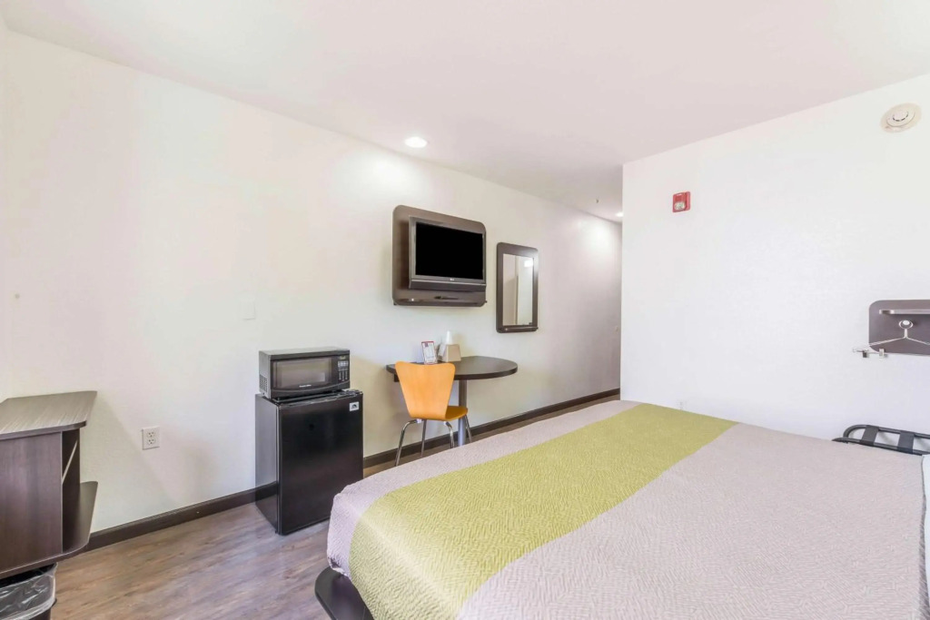 Motel 6-Gastonia Charlotte I-85