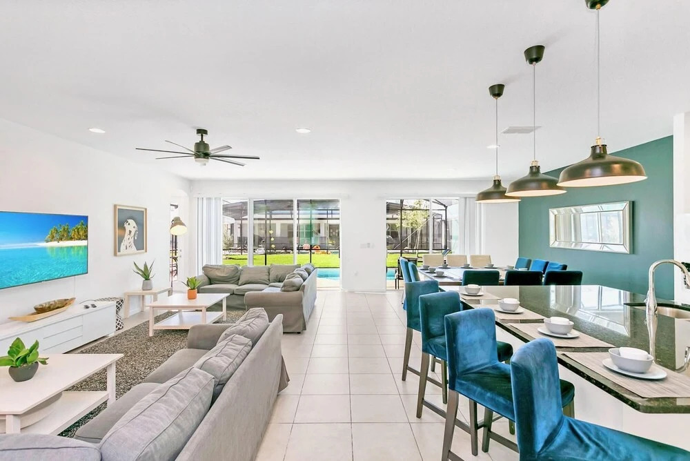 10br Luxury Home Near Disney w Pool Games Room