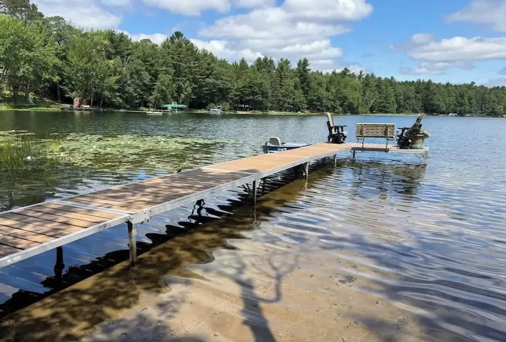 Brandy Bay Hideaway: Pet Friendly Retreat