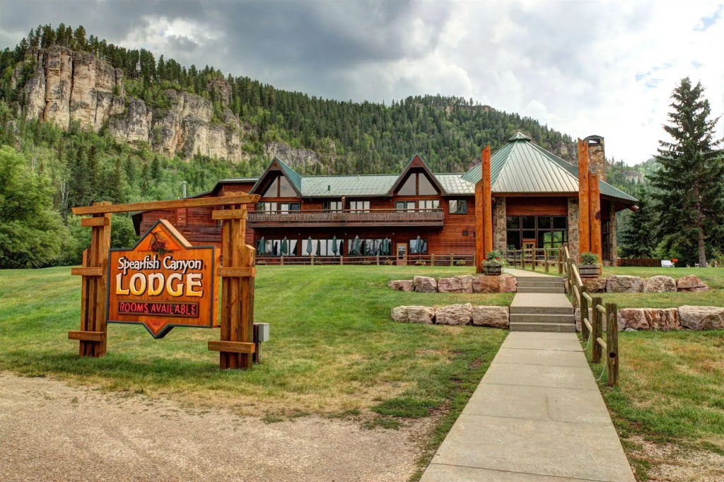 Spearfish Canyon Lodge