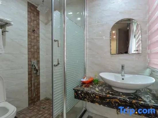 Xianju Hongyu Business Hotel