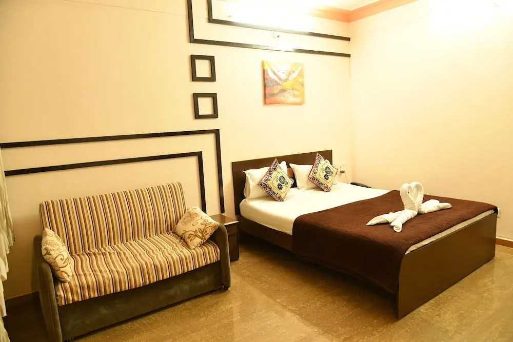 Hotel Mahabaleshwar Palace