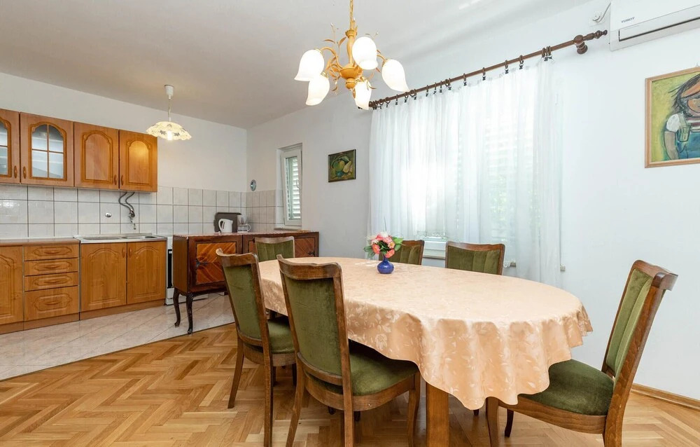 Awesome Home in Klenovica With Wifi and 5 Bedrooms
