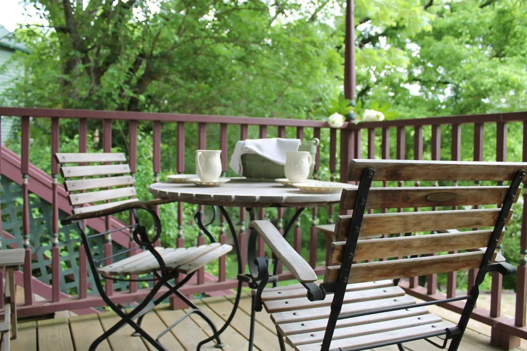 Hidden Springs Bed and Breakfast