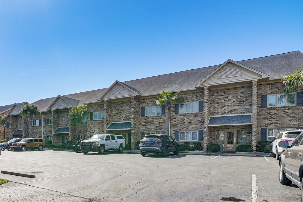 Water-view Patio! Condo 2 Mi to Surfside Beach