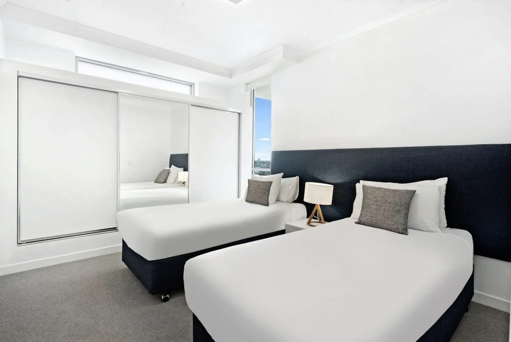 ULTIQA Freshwater Point Resort Broadbeach