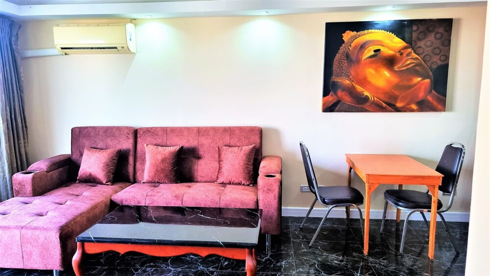 Spacious 2-bedroom Family Condo With Pool View 10th Floor, Angket Hip Residenc
