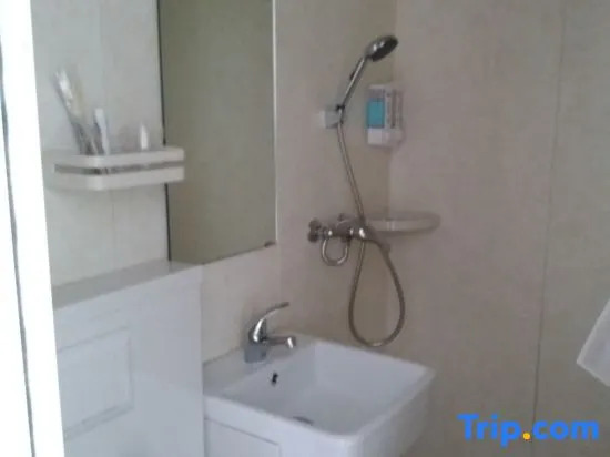 Yancheng Innovative Hotel