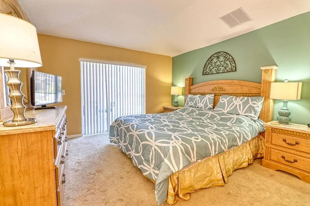 Charlotte's Emerald Island Vacation Home