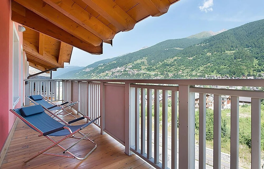 Beautiful Apartment in Ponte di Legno With 1 Bedrooms and Wifi