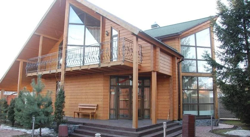 Grebenky Hotel
