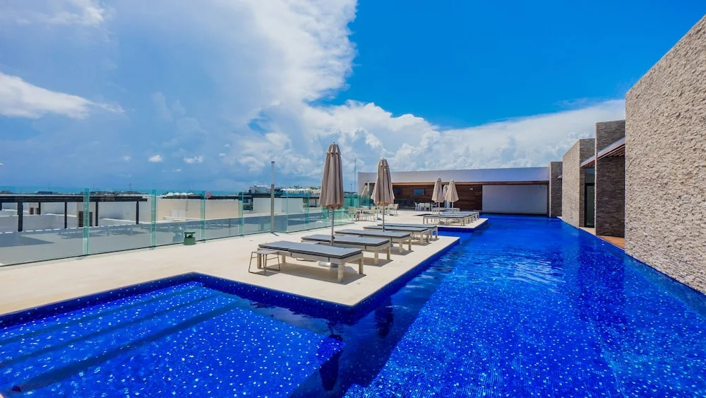 Cruz del Mar Condo