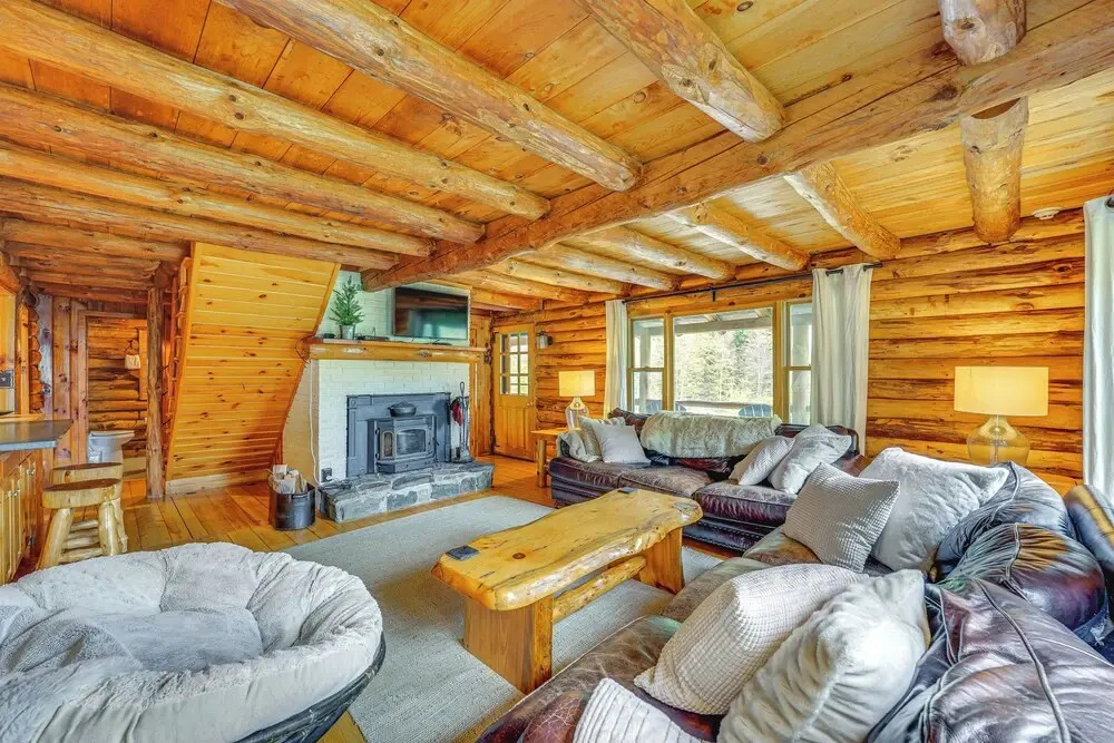 Picture-perfect Vermont Mtn Cabin w/ Hot Tub!