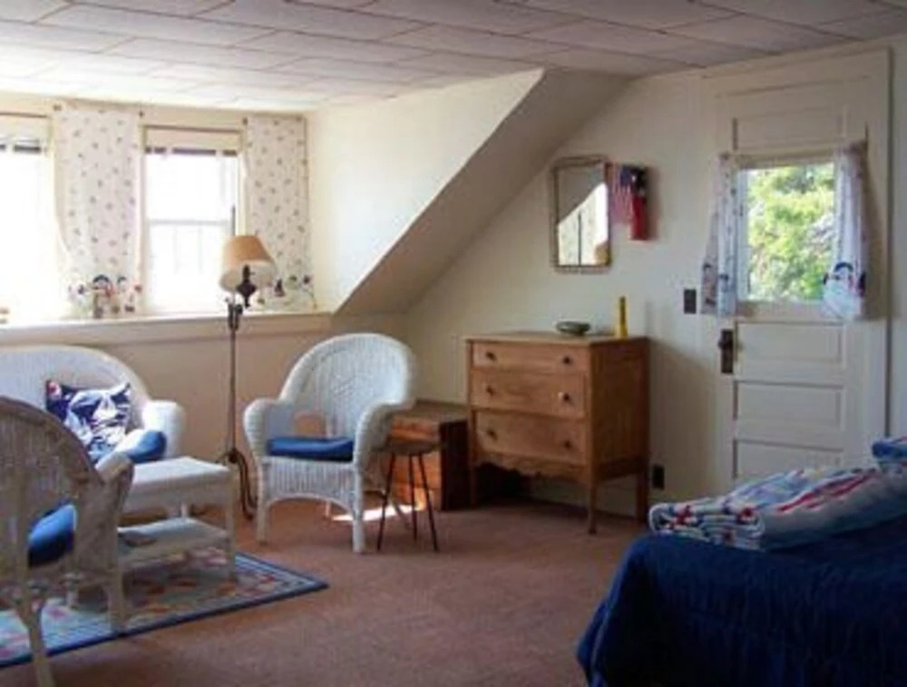 Boathouse - One Bedroom Apartment