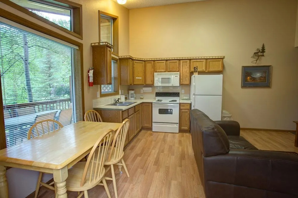 Riverview Pines