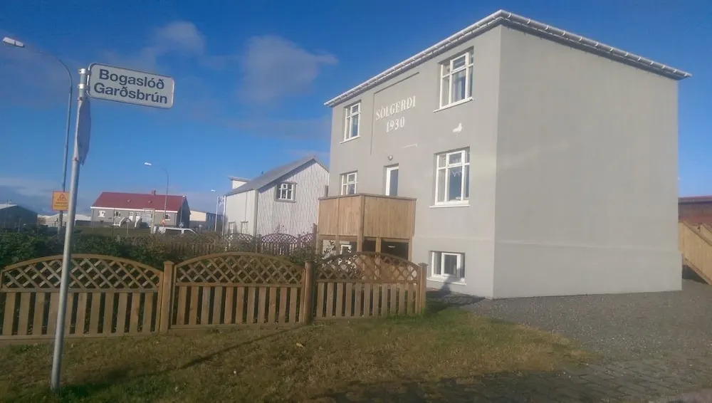 Sólgerði Guesthouse - in Höfn