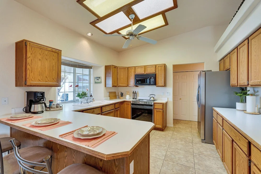 Views & Fenced Yard: Lake Havasu City Home!
