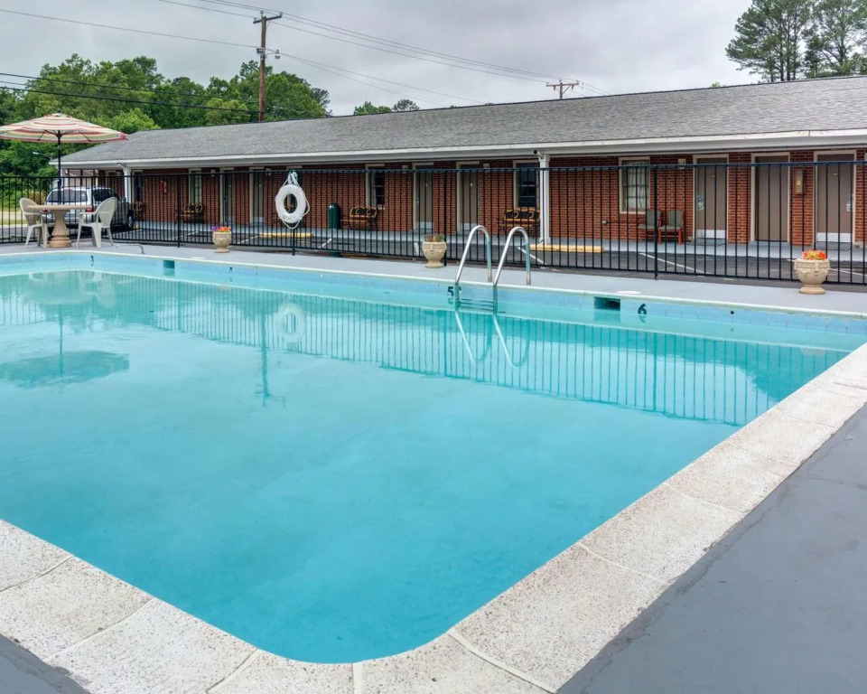 Rodeway Inn & Suites Williamsburg