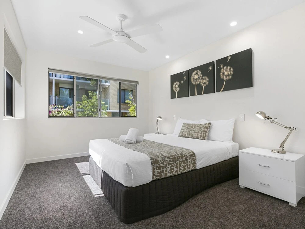 Exquisite Penthouse with views to Laguna Bay - Unit 3 Taralla 18 Edgar Bennett Avenue