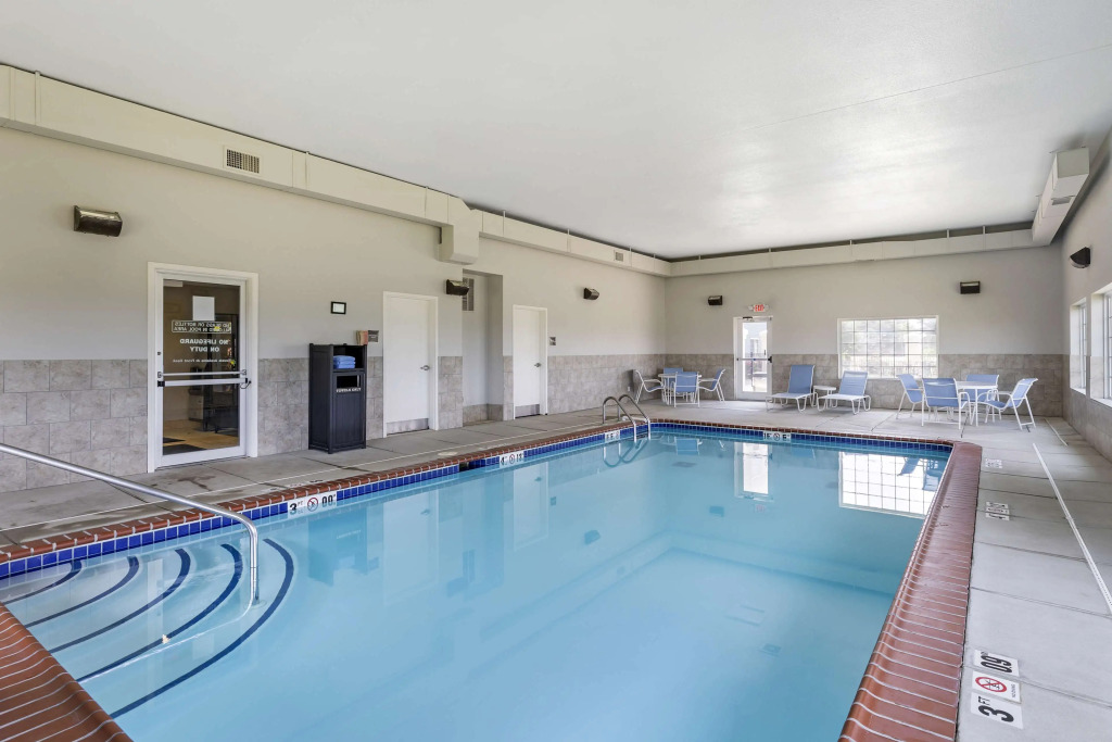 Best Western Plus MidAmerica Hotel