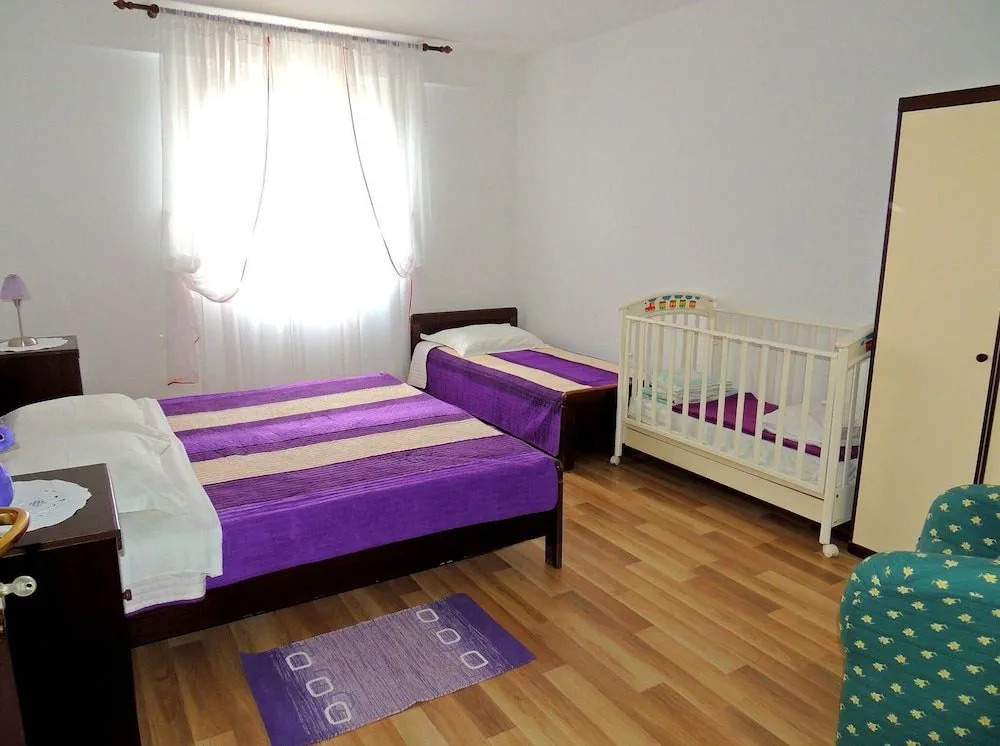Apartments Nikolina