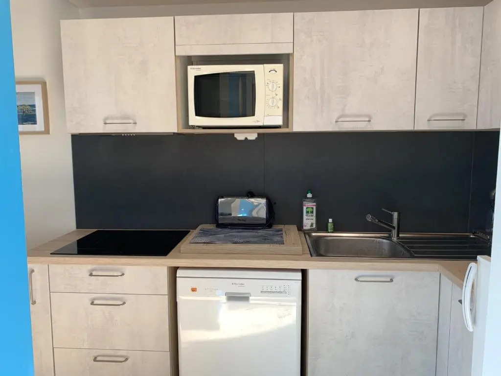 Maison Familiale avec Terrasse, 2 Chambres, Accès Plage et Golf - Animaux Bienvenus - FR-1-482-57