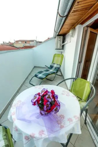 Apartments Pyros