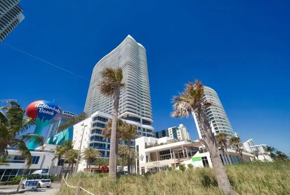 Luxe Stay at Hyde Resort -oceanfront Amenities