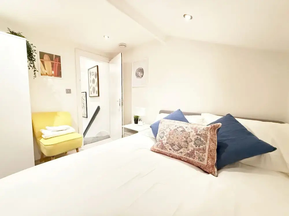 25min to Central - Zone 2 - Free Parking - Sleep 6