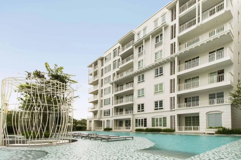 Summer Hua Hin by Favstay