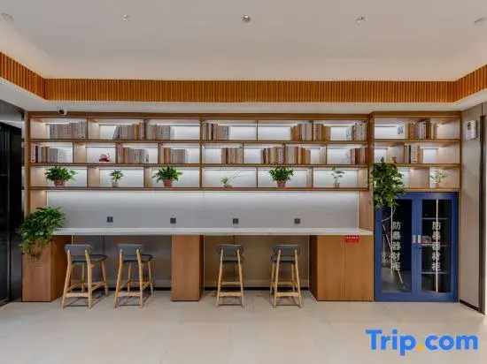 8 Days Hotel (Minhang Jiaotong University Branch)