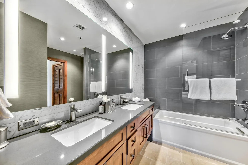 Luxury 2Br Residence Steps From Heavenly Village & Gondola Condo