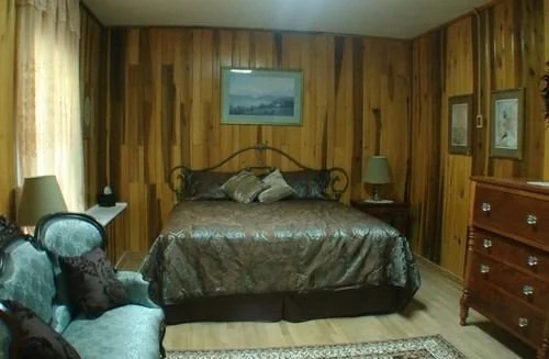 Tuckasiegee River Mountain Lodge