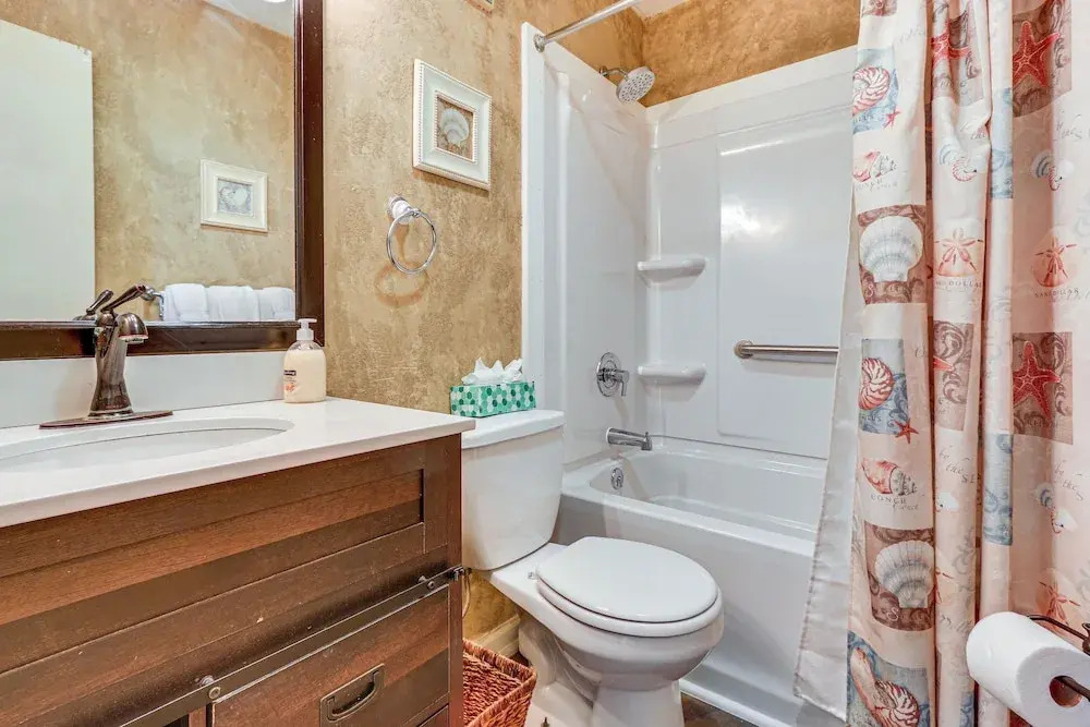 Closest 2 BR to the Beach! Hilton Head Condo