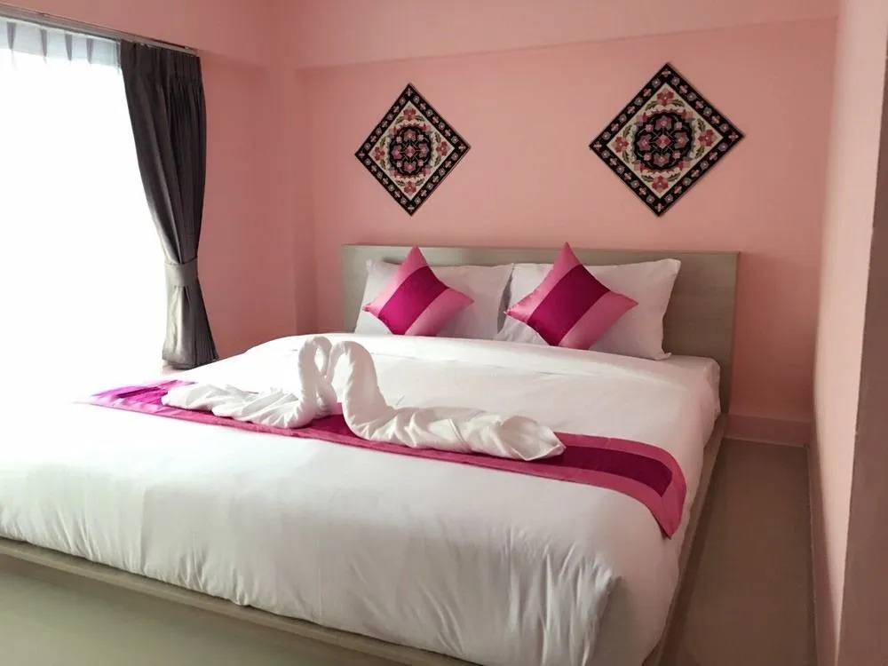 OYO 983 The Private Hotel