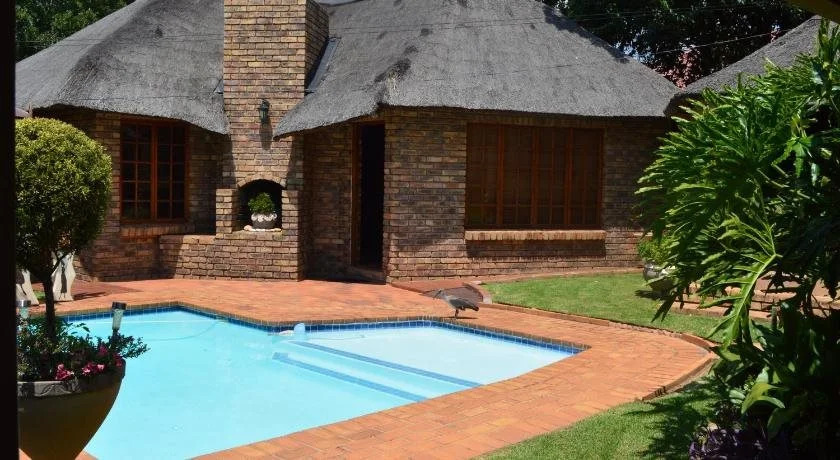 Aandbloem Guest House