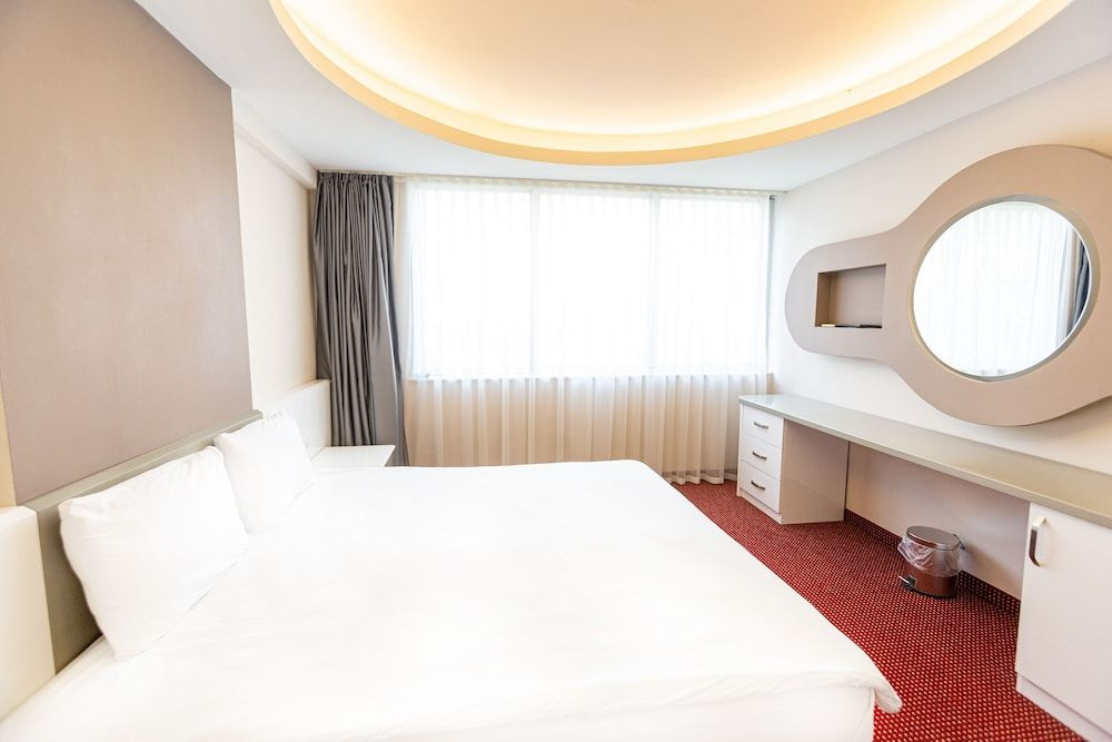 İS Hotel