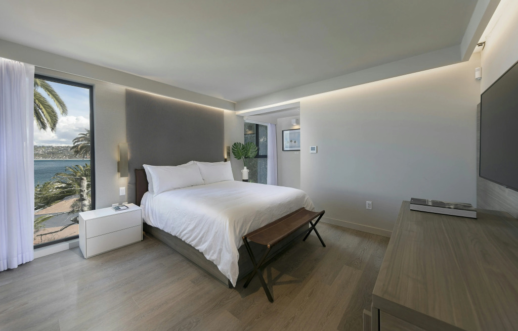 La Jolla Cove Suites