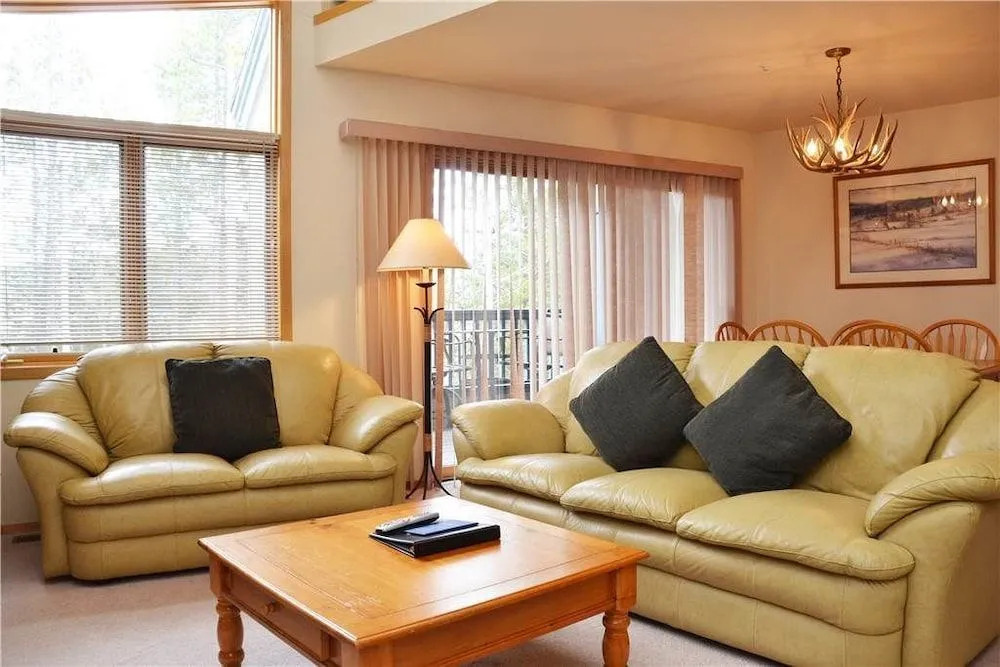 Chimney Ridge Townhomes Unit 504 by RedAwning