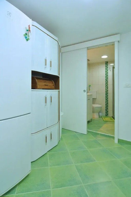 Spacious Modern Apt. With big Patio and sea View